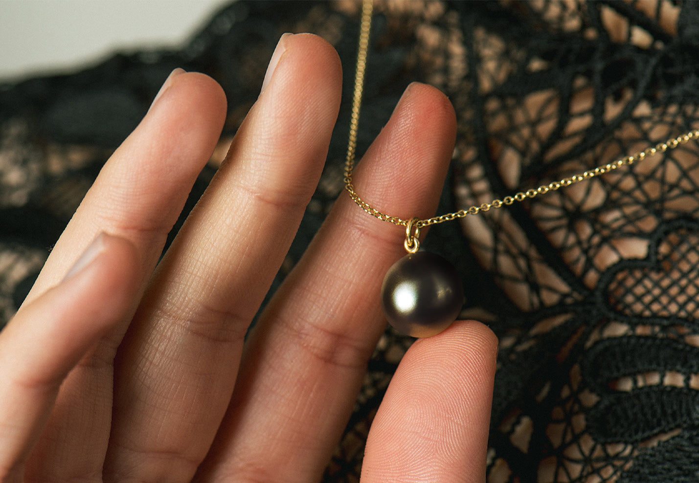 18ct Yellow Gold Tahitian Pearl Pendant