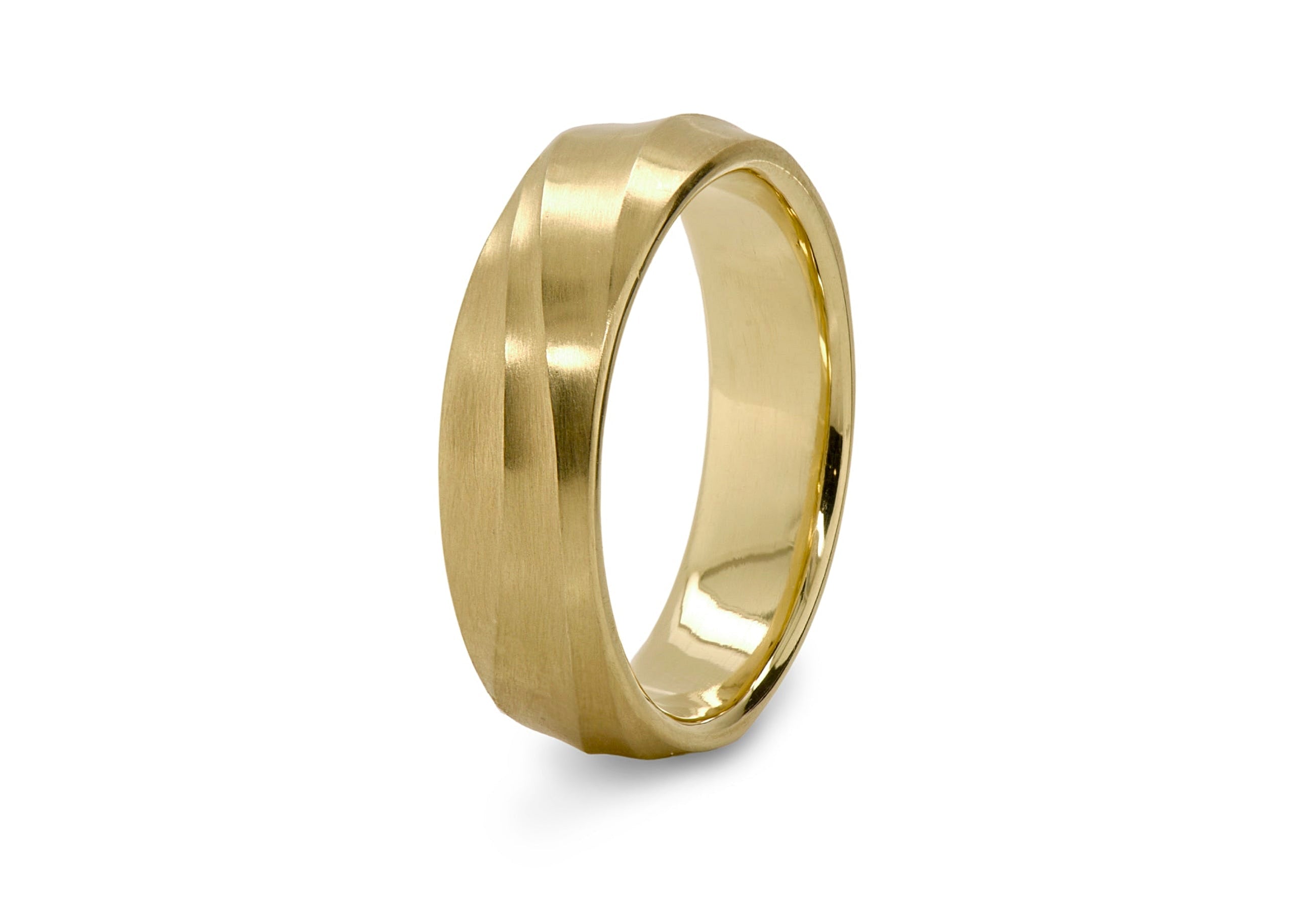 18ct Gold Aeolian IV Men's Wedding Band