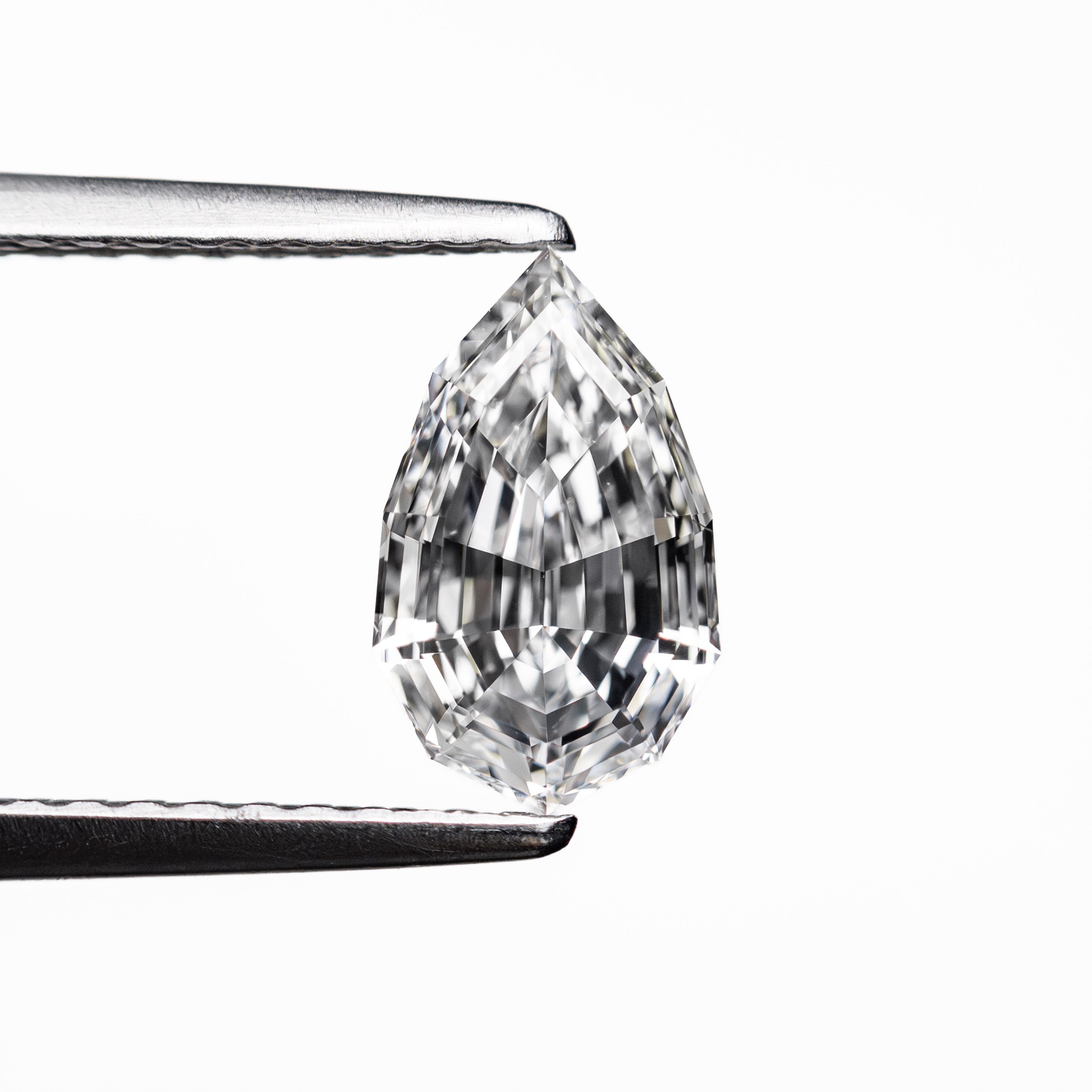 1.00ct 8.67x5.27x3.20mm SI1 E Geo Pear Step Cut 🇨🇦 26245-01