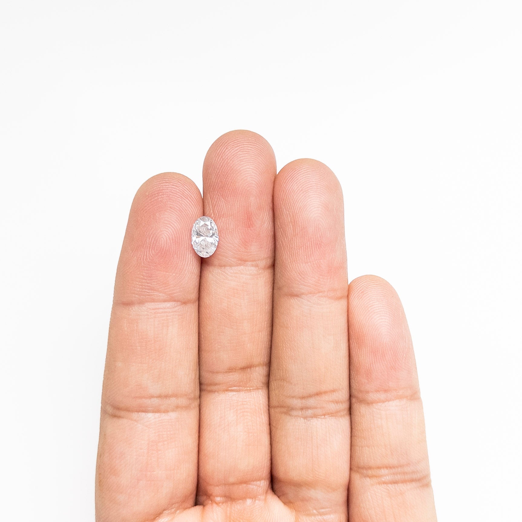 1.01ct 8.13x5.36x3.40mm Oval Brilliant 26783-12