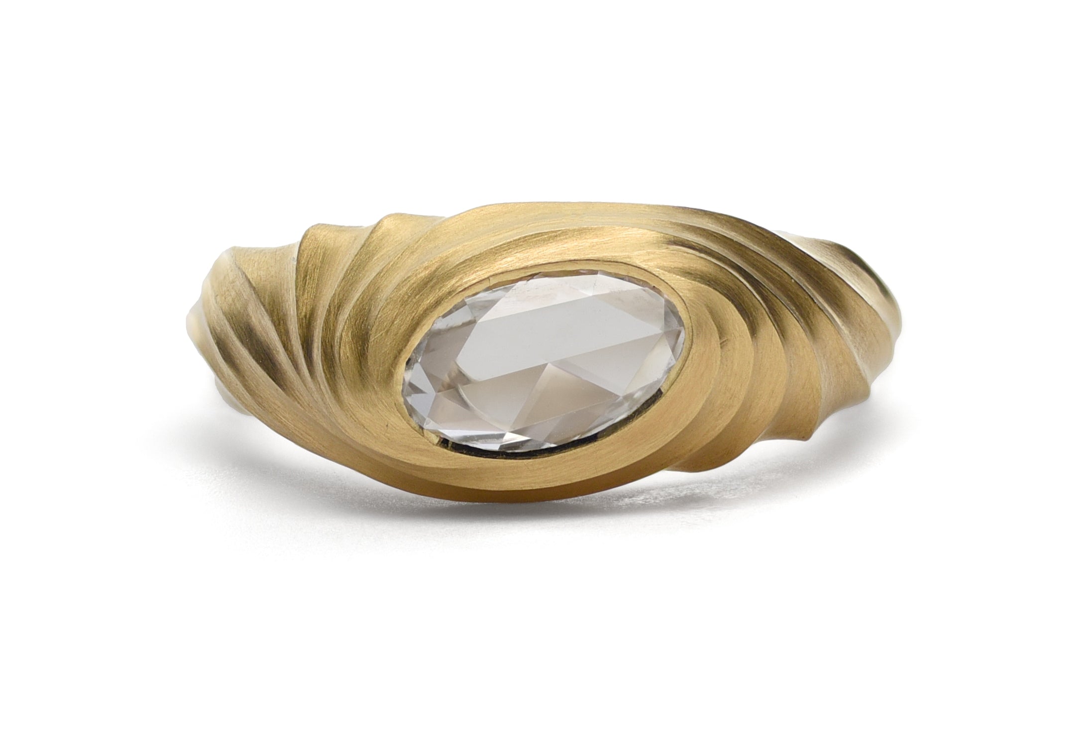 18ct Yellow Gold Rose Cut Oval Diamond Arris Ring