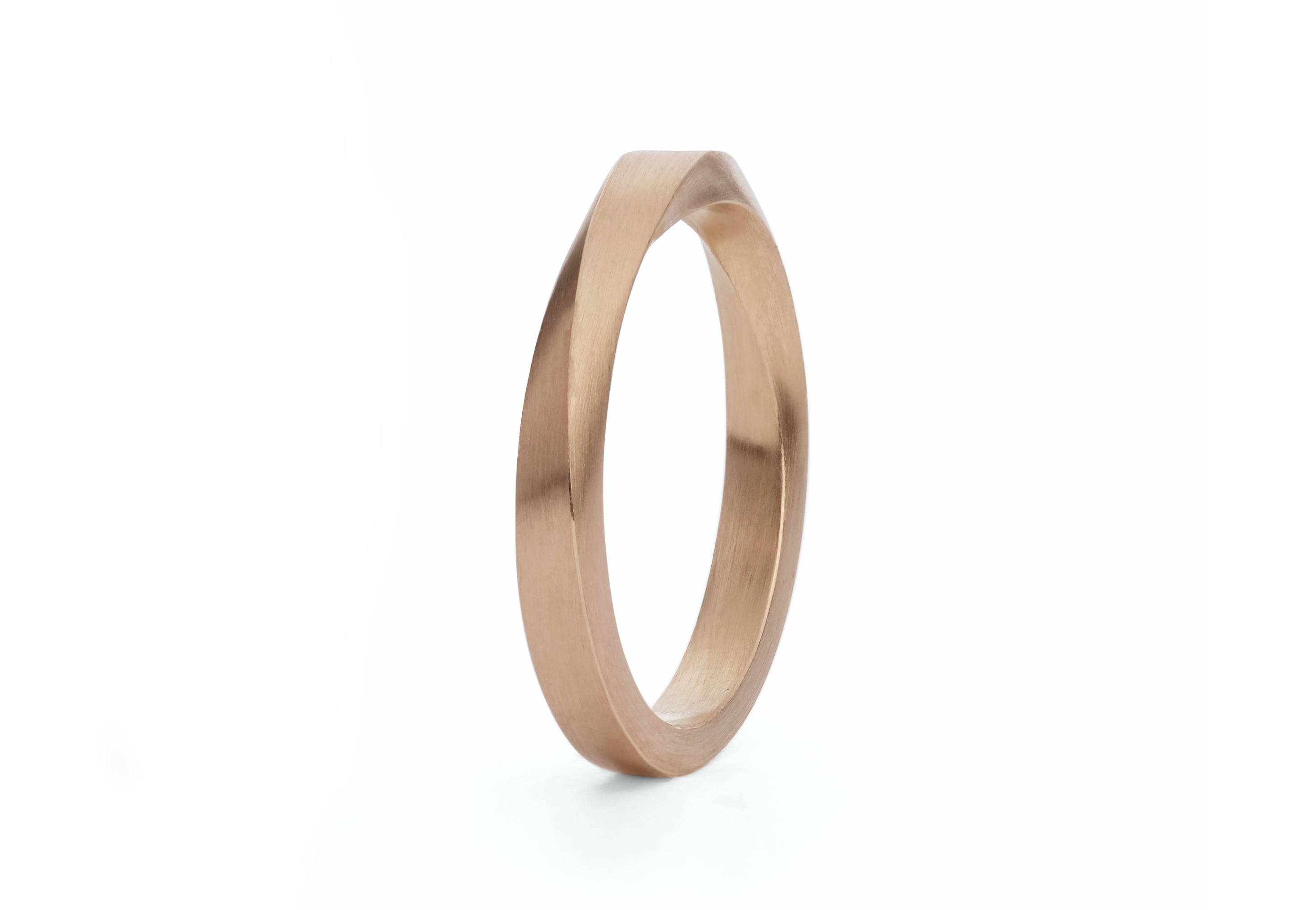 Ladies mobius wedding bands (top twist)