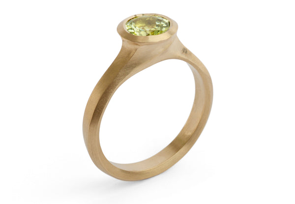 Fairtrade yellow gold Arris ring with Chrysoberyl
