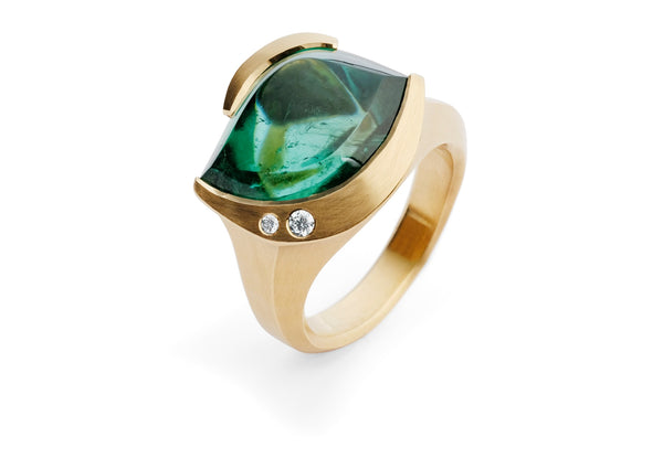 Carved rose gold ring with green tourmaline and white diamonds